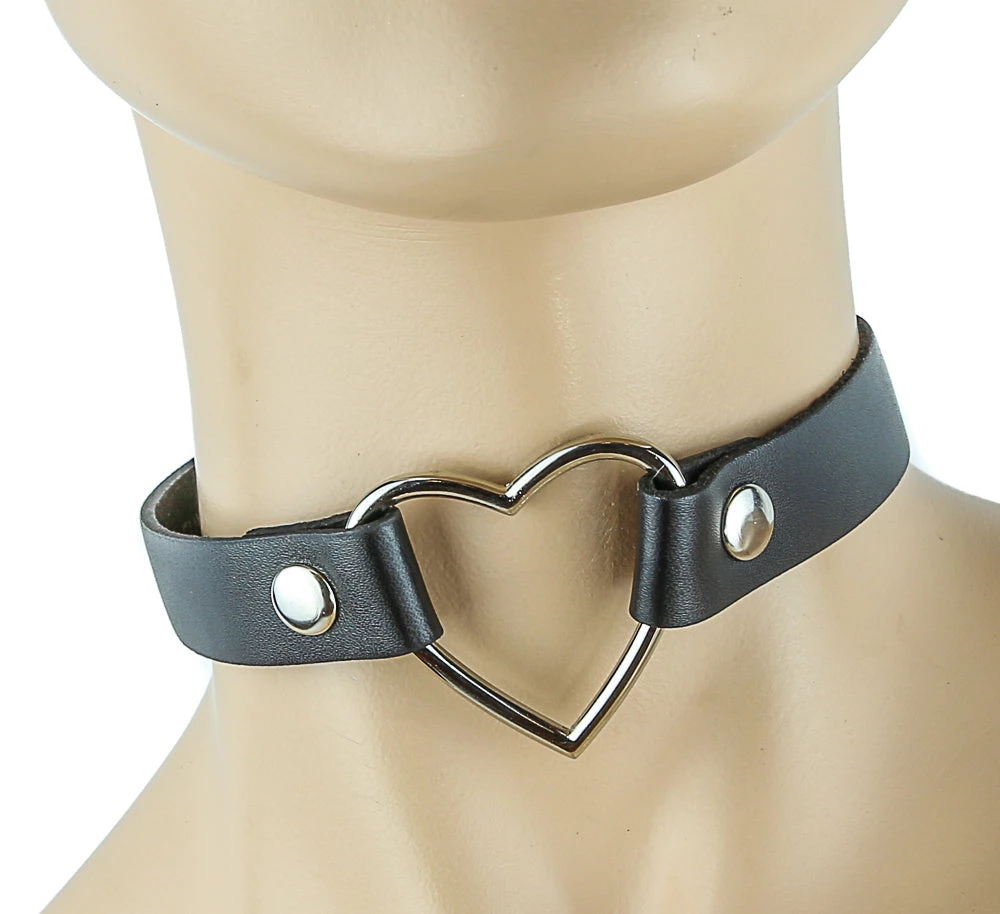 Funk Plus Large Heart Choker 3 Funk Plus Large Heart Choker