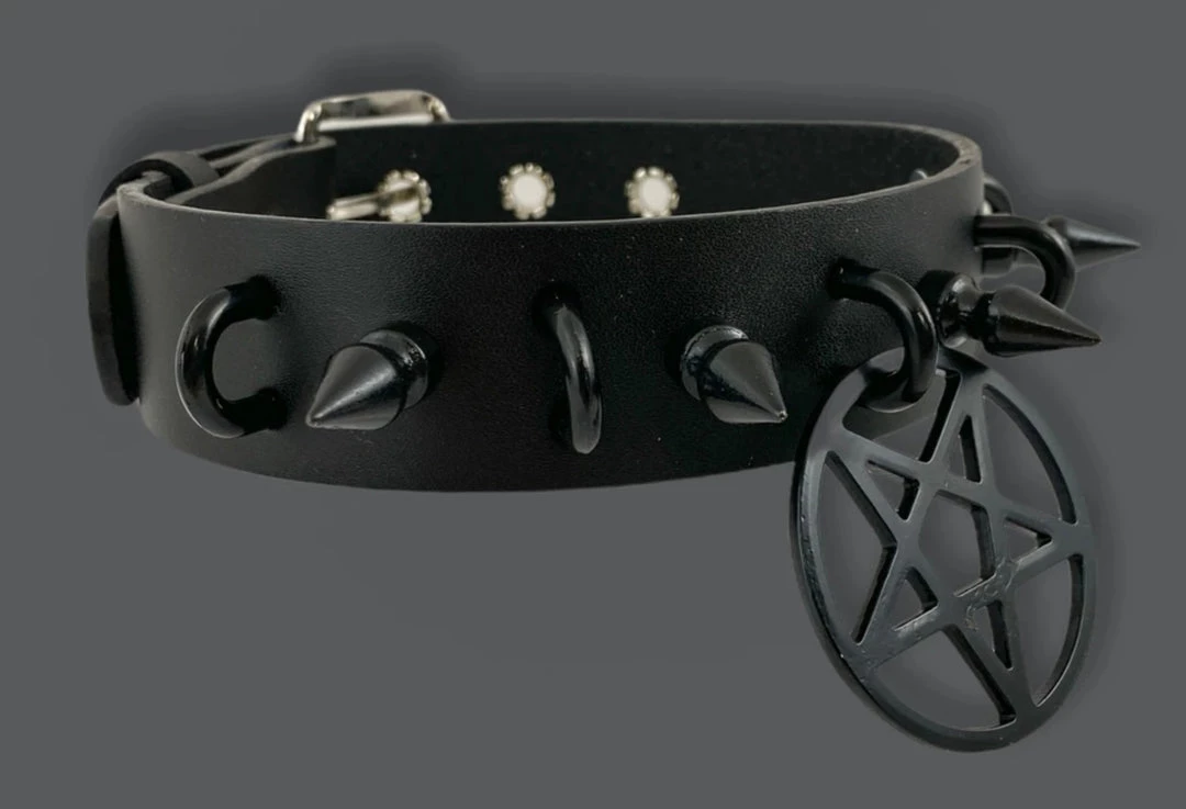 Funk Plus 1 1/4" LEATHER CHOKER WITH U RING AND 2" STAINLESS STEEL PENTAGRAM RING 7 Funk Plus 1 1/4" LEATHER CHOKER WITH U RING AND 2" STAINLESS STEEL PENTAGRAM RING