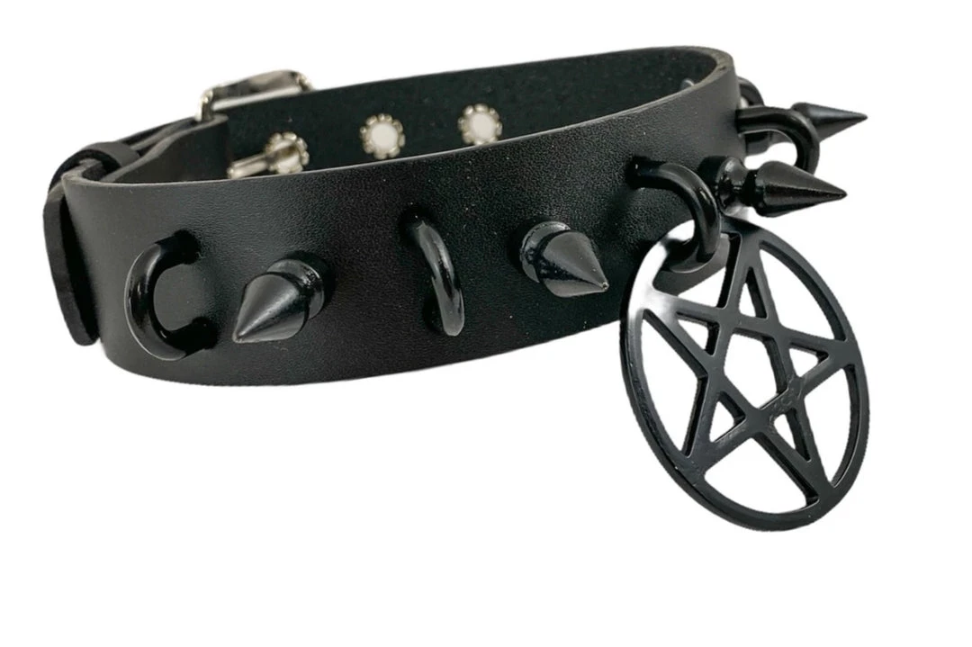 Funk Plus 1 1/4" LEATHER CHOKER WITH U RING AND 2" STAINLESS STEEL PENTAGRAM RING 6 Funk Plus 1 1/4" LEATHER CHOKER WITH U RING AND 2" STAINLESS STEEL PENTAGRAM RING