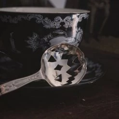 Lively Ghosts Haunted Hallows Tea Spoon - Silver Gift Ideas 7 Lively Ghosts Haunted Hallows Tea Spoon - Silver Gift Ideas