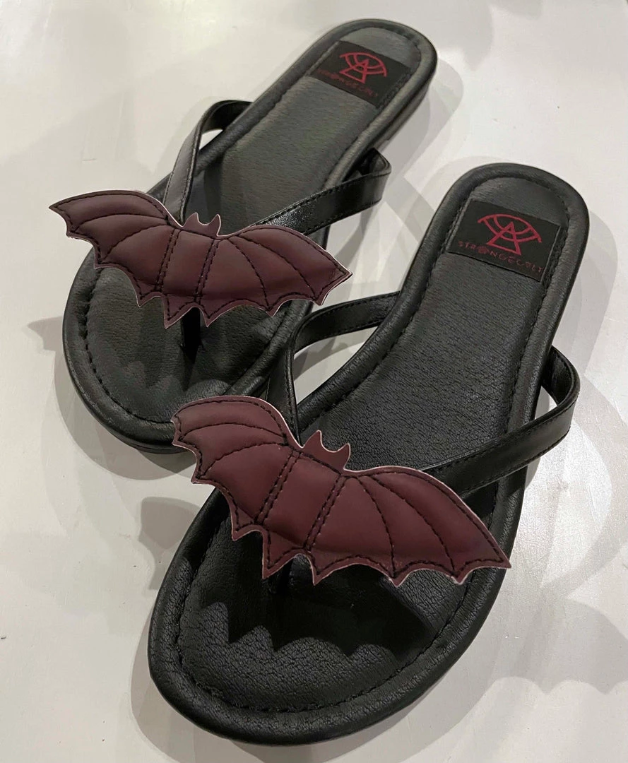 Strange Cvlt Betty Bat Red Shapeshifter 3 Strange Cvlt Betty Bat Red Shapeshifter